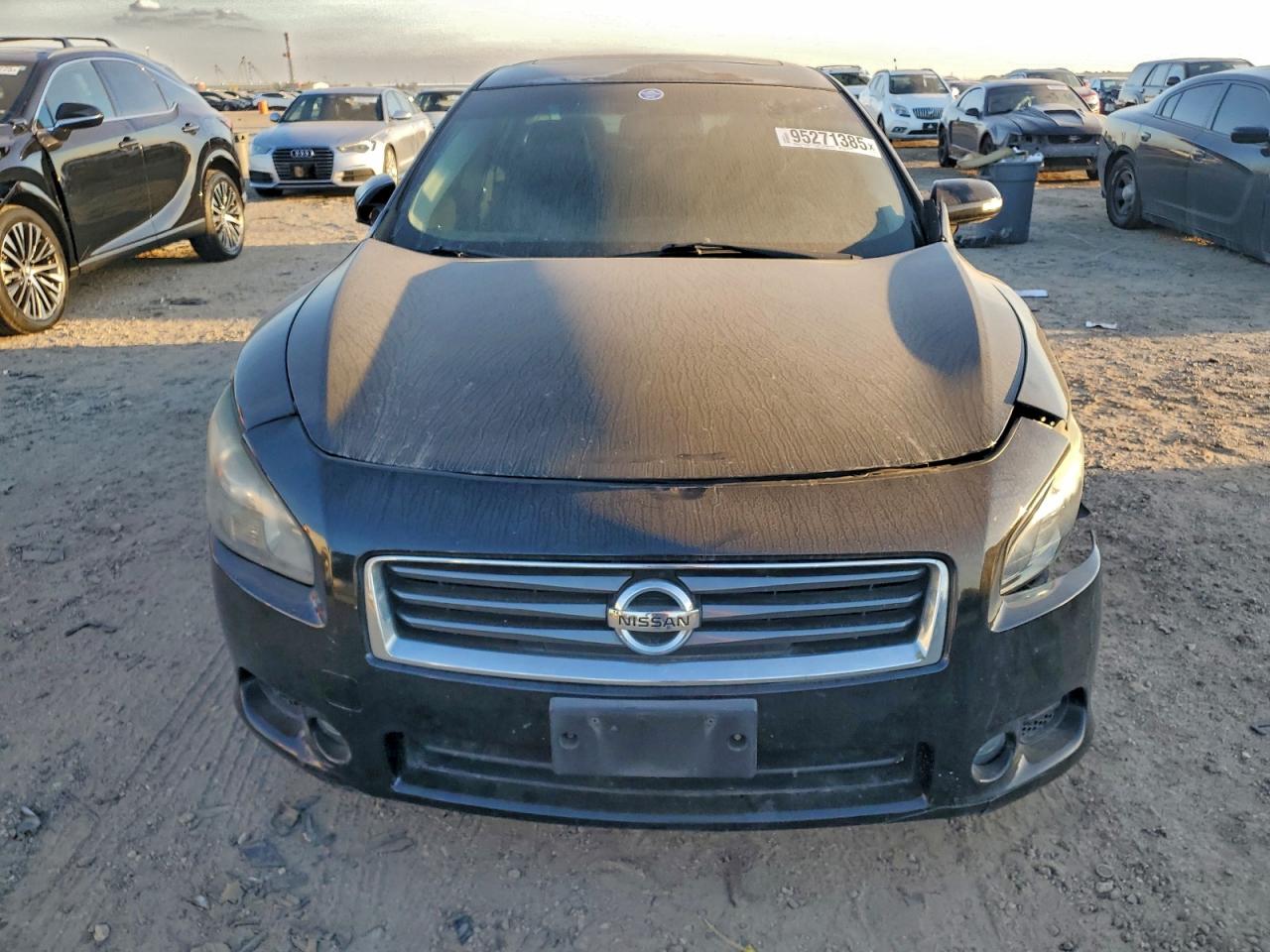 Nissan Maxima S Image 2