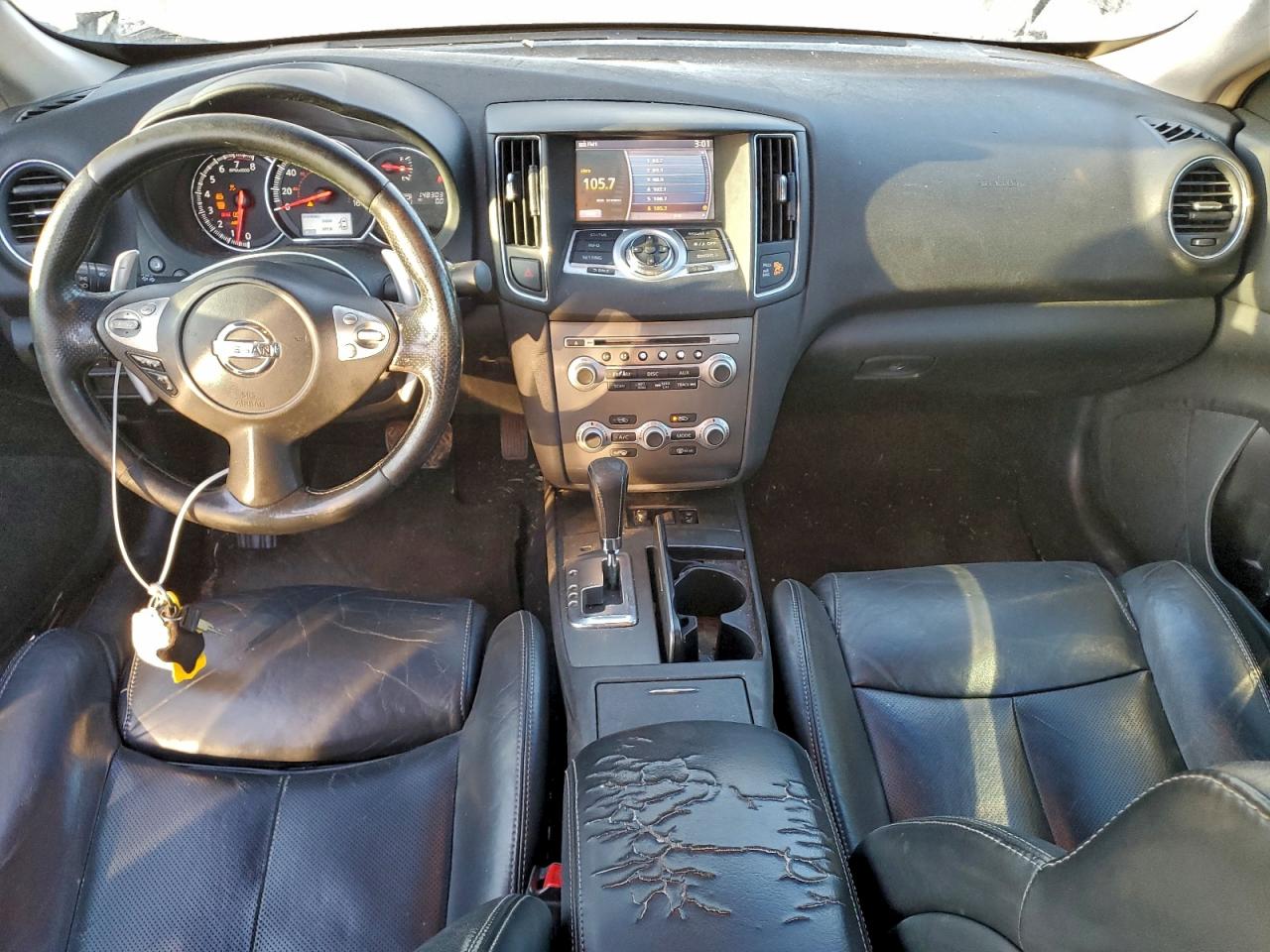 Nissan Maxima S Image 4