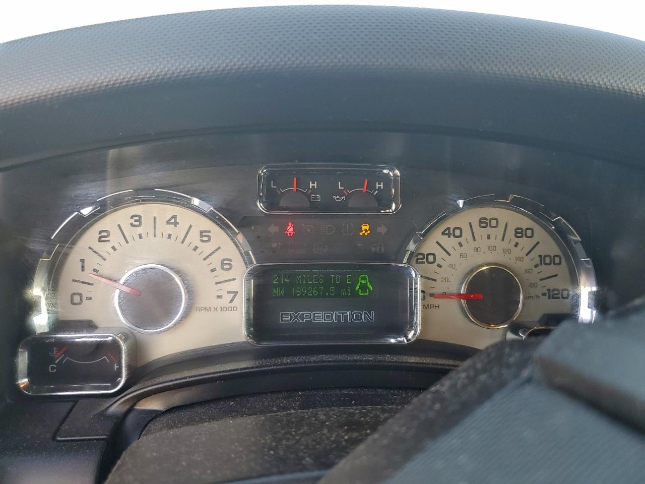 Ford Expedition Xlt Image 8