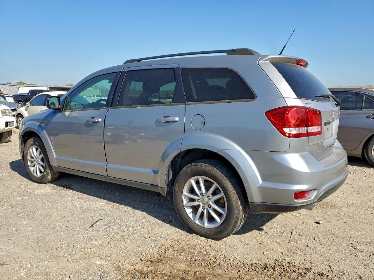 Dodge Journey Sxt Image 2
