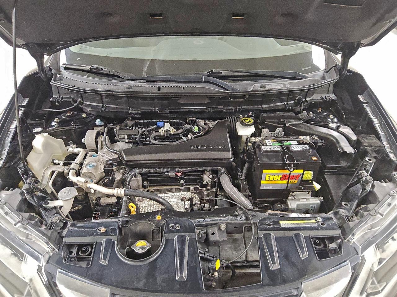 Nissan Rogue S Image 7