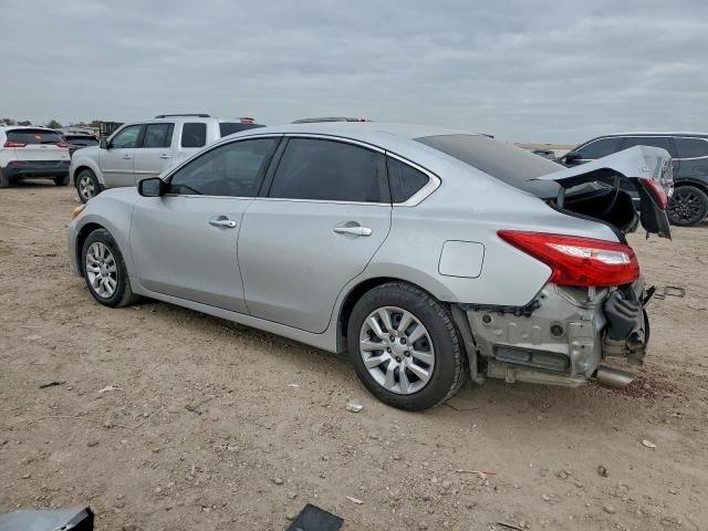 Nissan Altima 2.5 Image 4