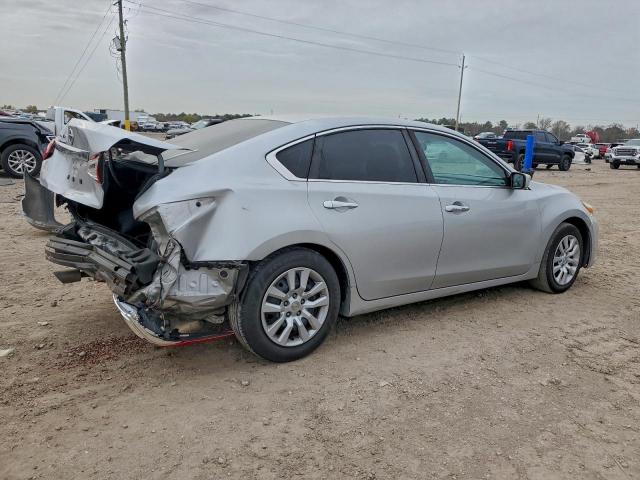 Nissan Altima 2.5 Image 3