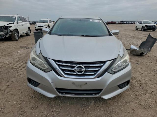 Nissan Altima 2.5 Image 8