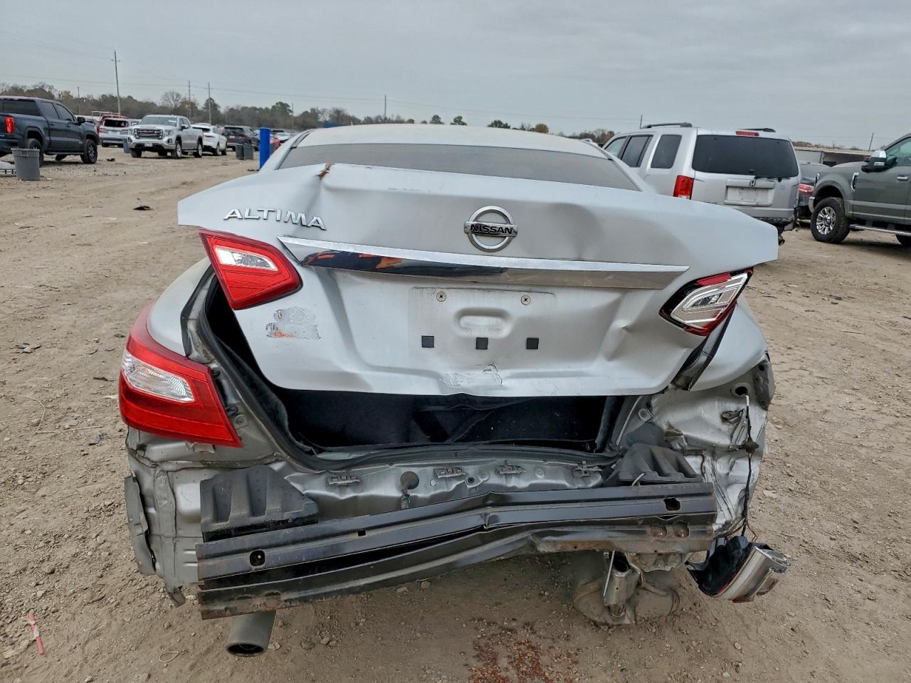 Nissan Altima 2.5 Image 12