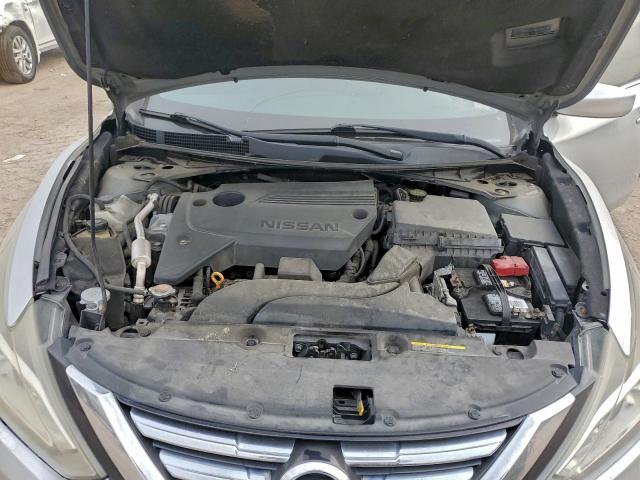 Nissan Altima 2.5 Image 13