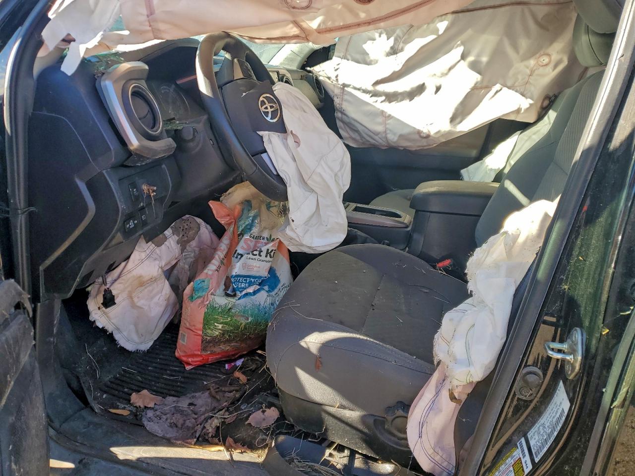 Toyota Tacoma Double Cab Image 7