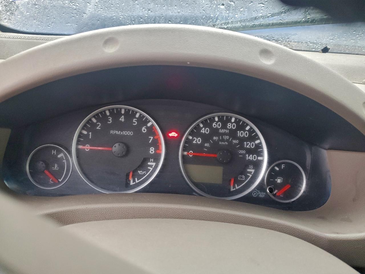 Nissan Frontier Crew Cab Le Image 12