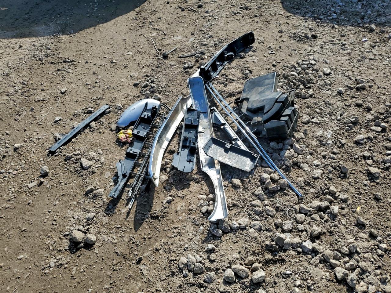 Nissan Rogue S Image 12