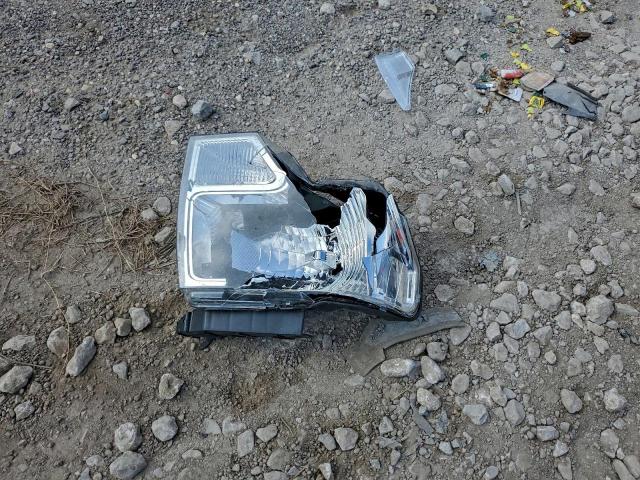 Ford F-150 Supercrew Image 12