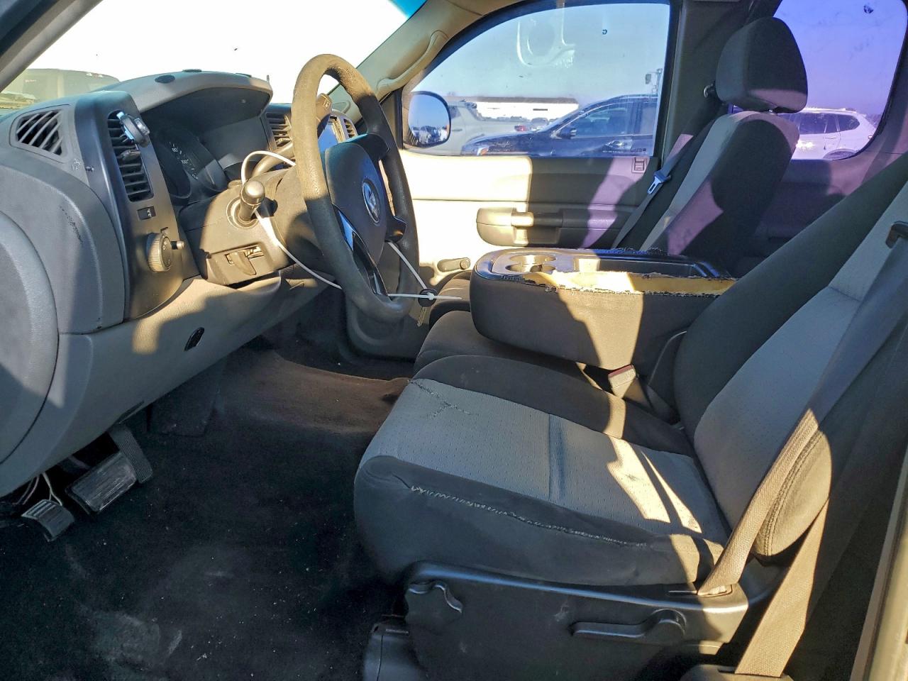 Chevrolet Silverado C1500 Classic Image 11