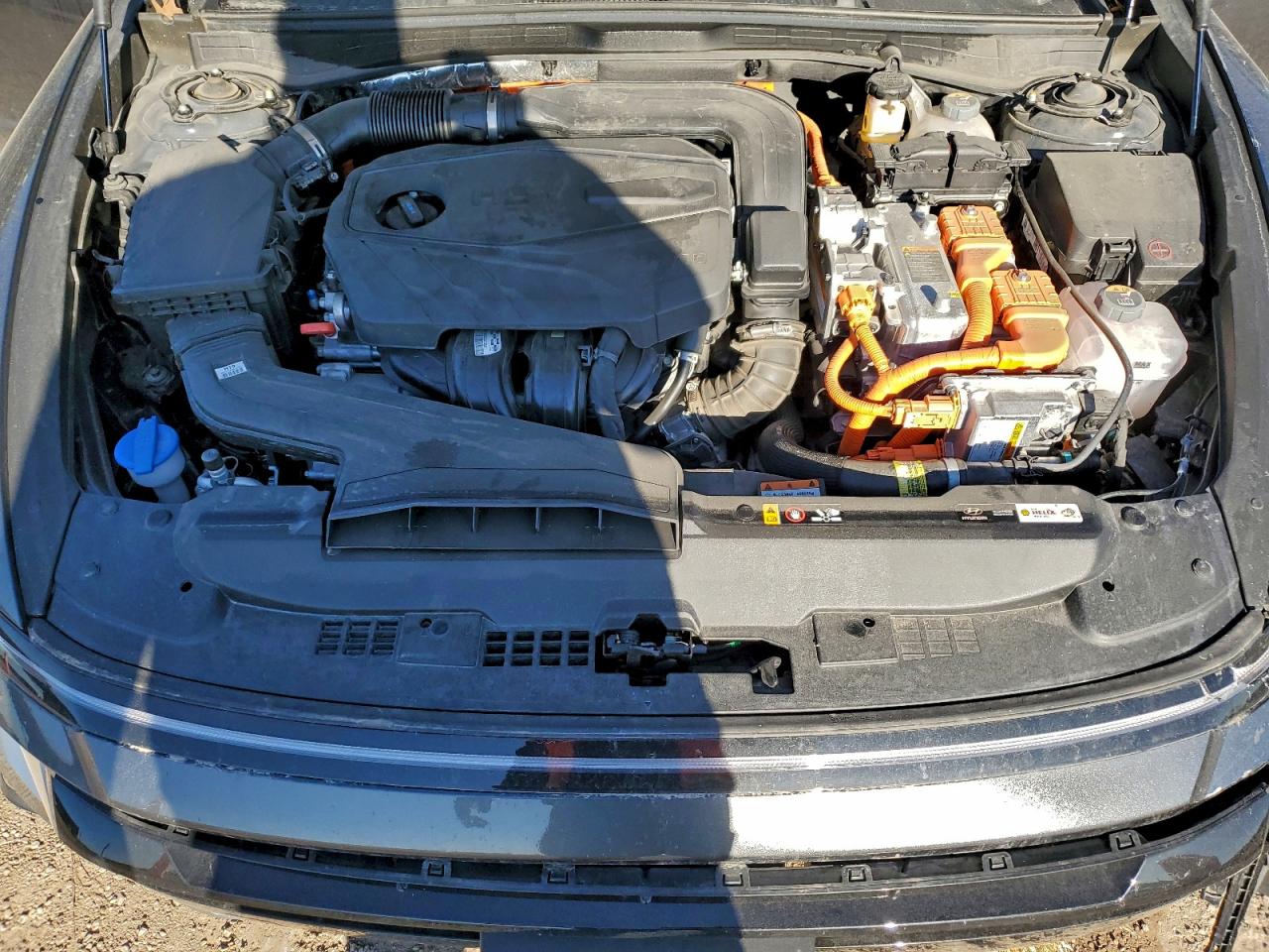 Hyundai SONATA Hybrid Image 9