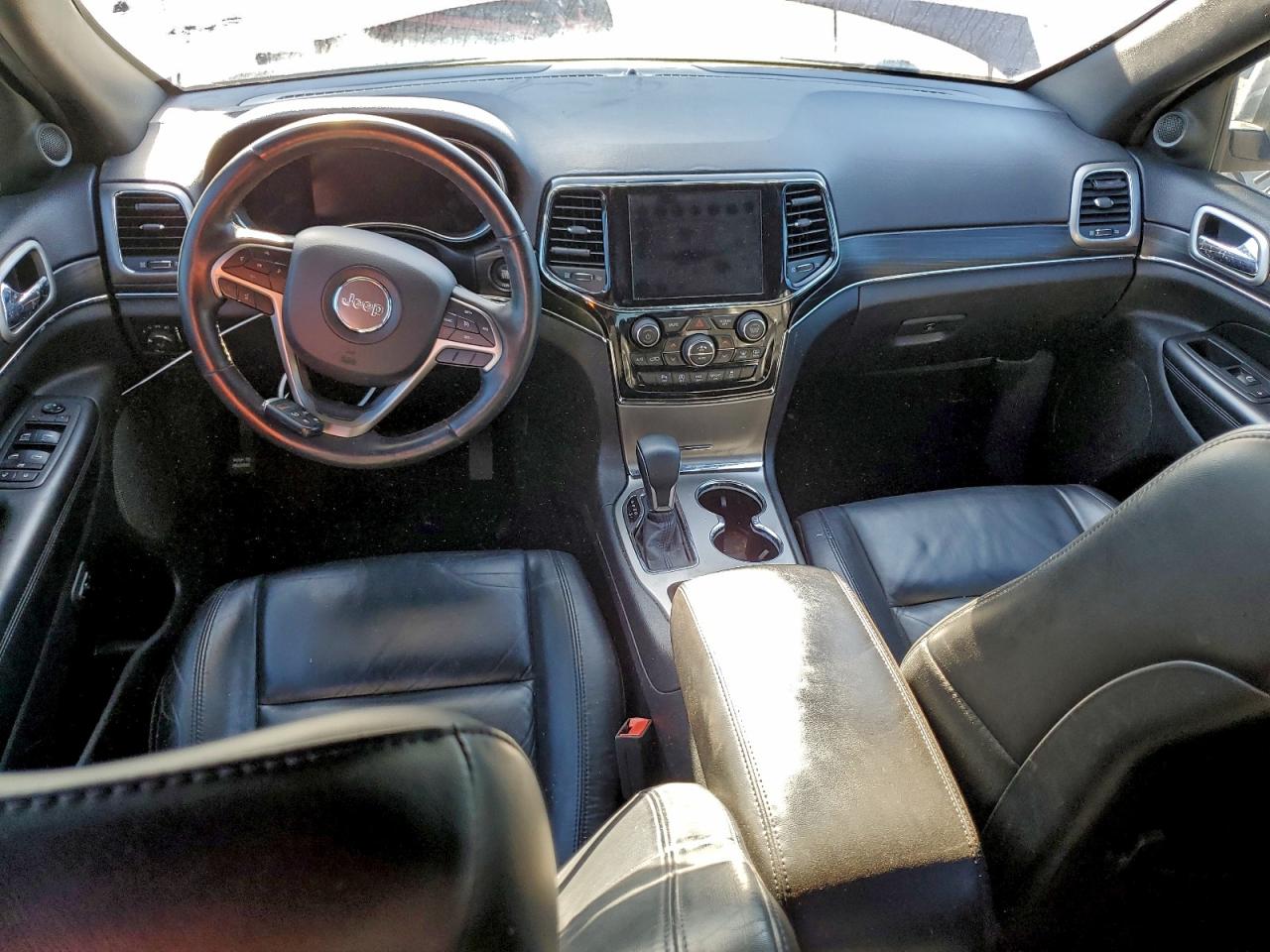 Jeep Grand Cherokee Limited Image 12