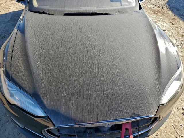 Tesla Model S Image 11