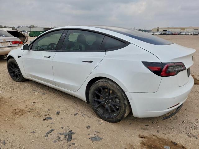 Tesla Model 3 Image 9