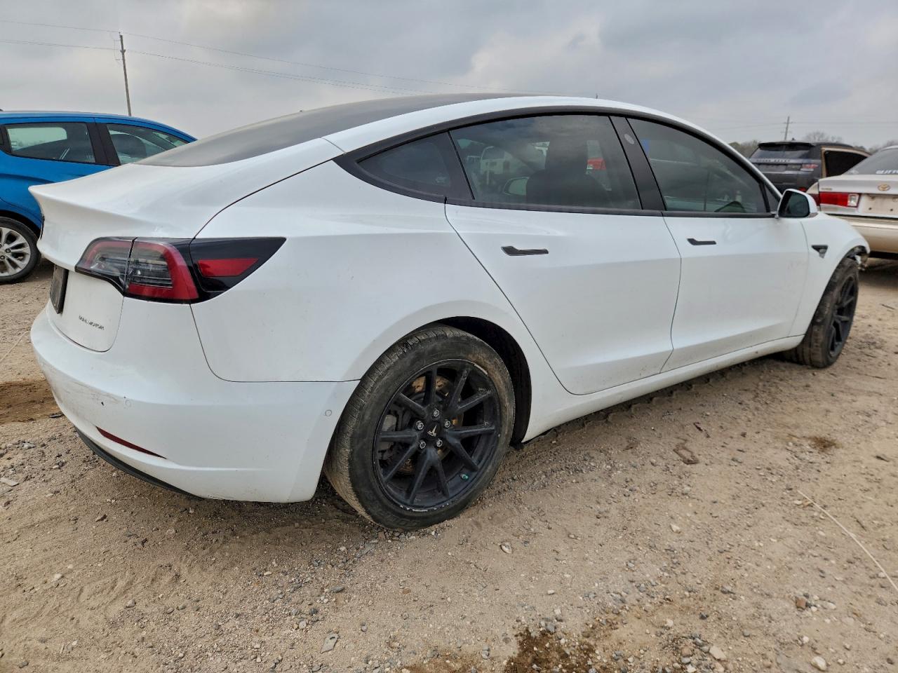 Tesla Model 3 Image 7