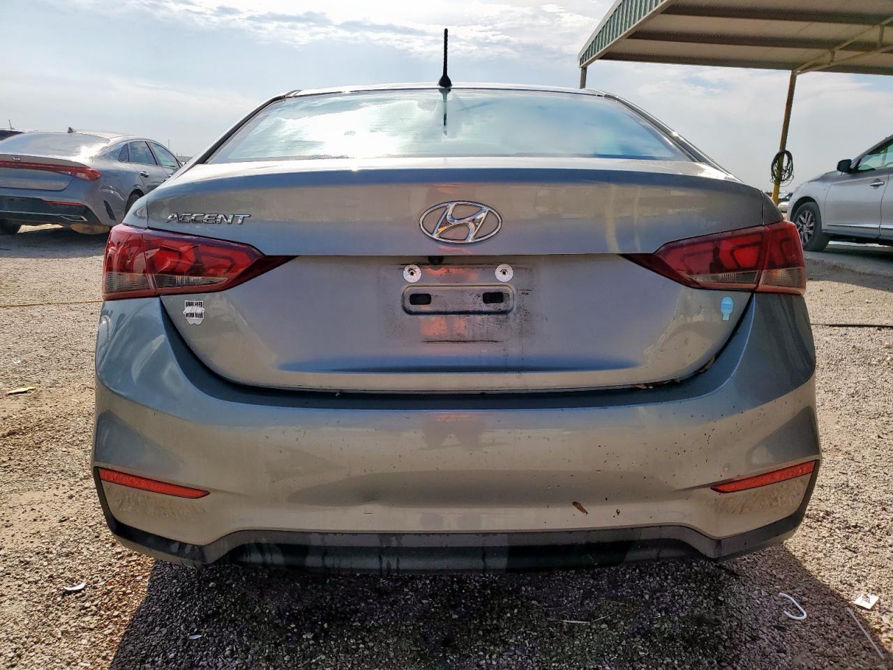 Hyundai ACCENT Se Image 3