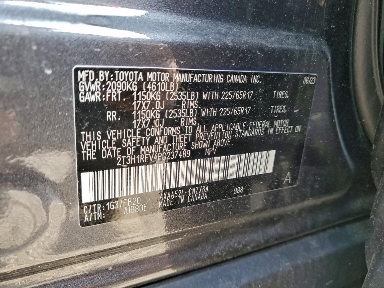 Toyota RAV4 Le Image 8