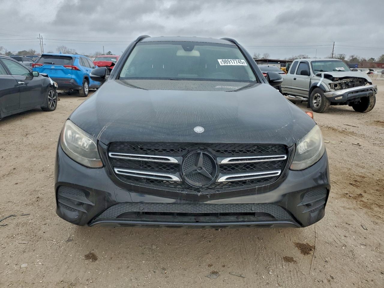 Mercedes-Benz GLC 300 Image 4