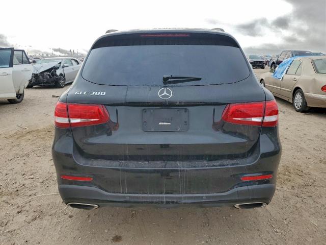 Mercedes-Benz GLC 300 Image 12