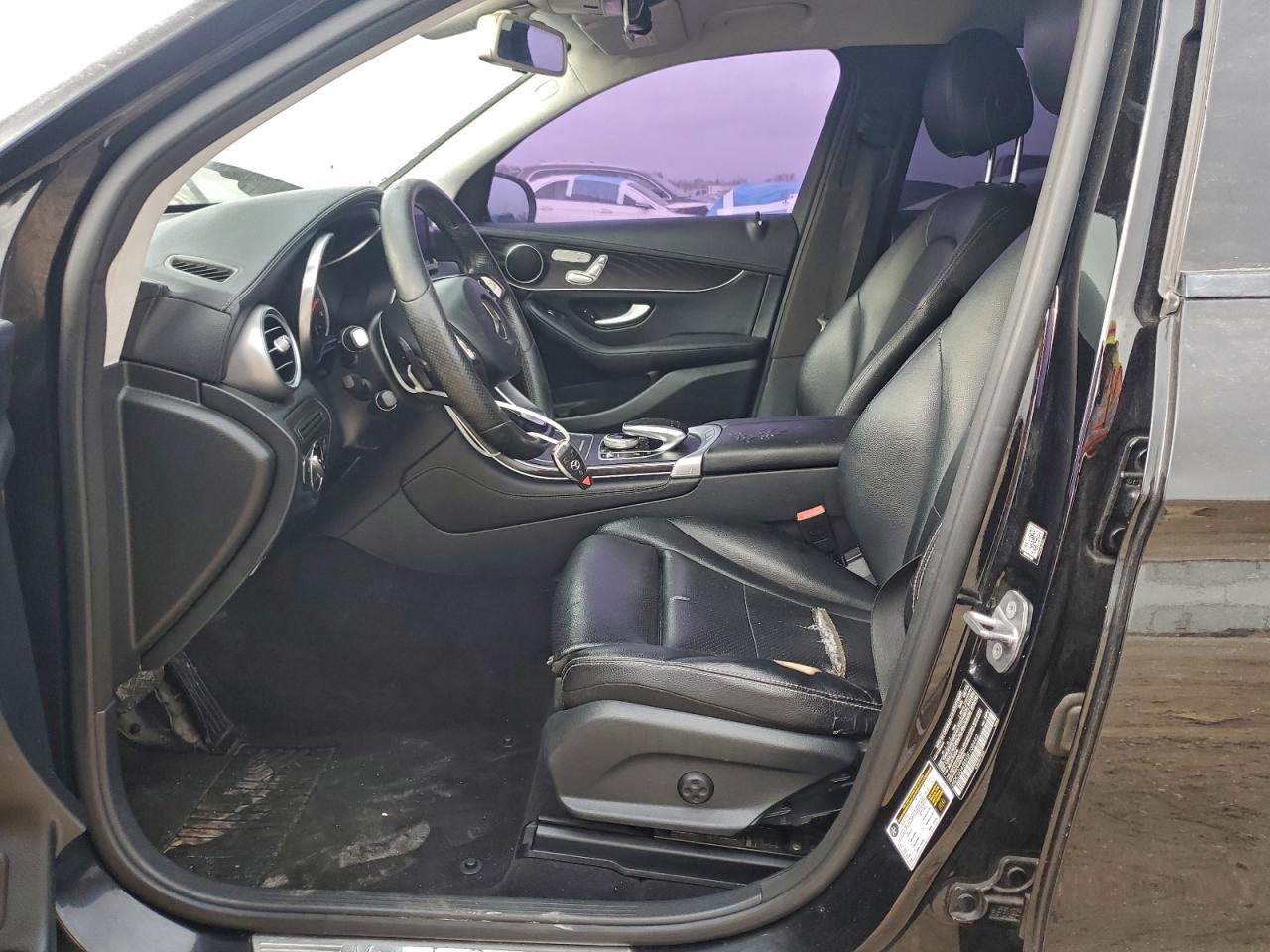 Mercedes-Benz GLC 300 Image 5