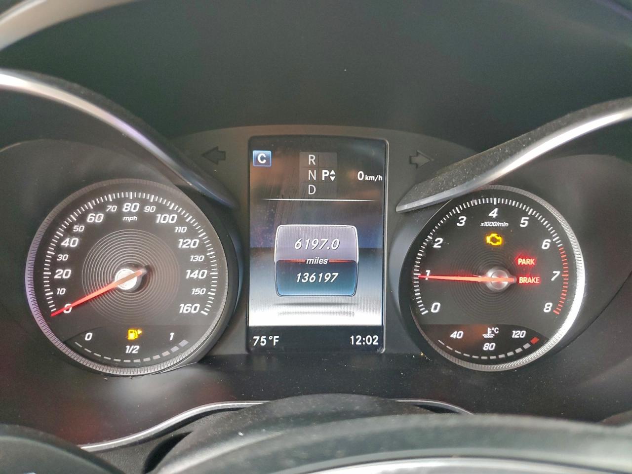 Mercedes-Benz GLC 300 Image 6