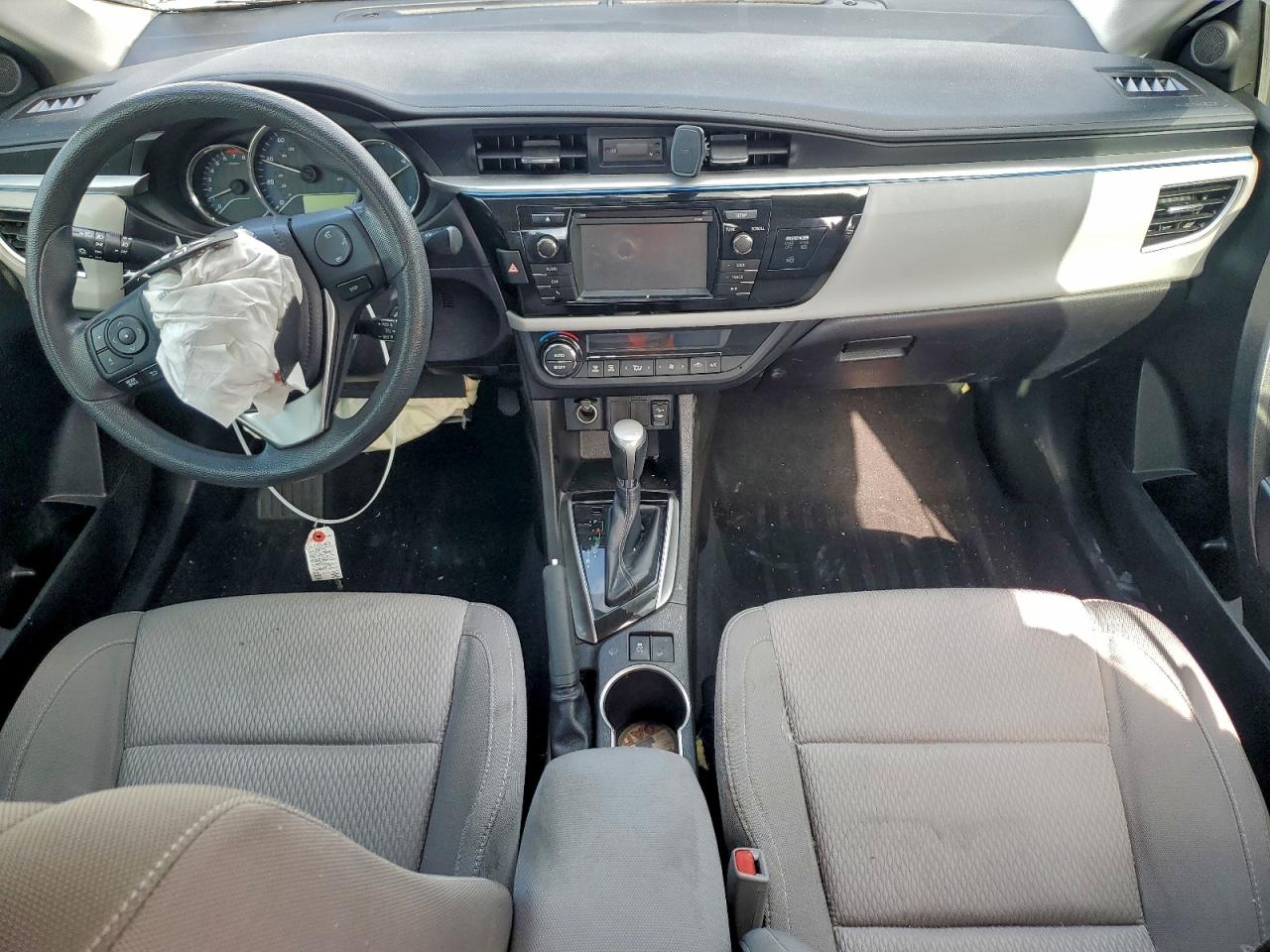 Toyota Corolla L Image 7