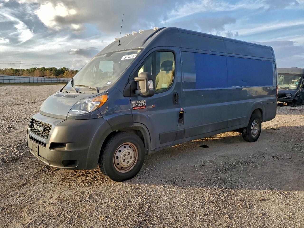 Ram Promaster 3500 High Image 1