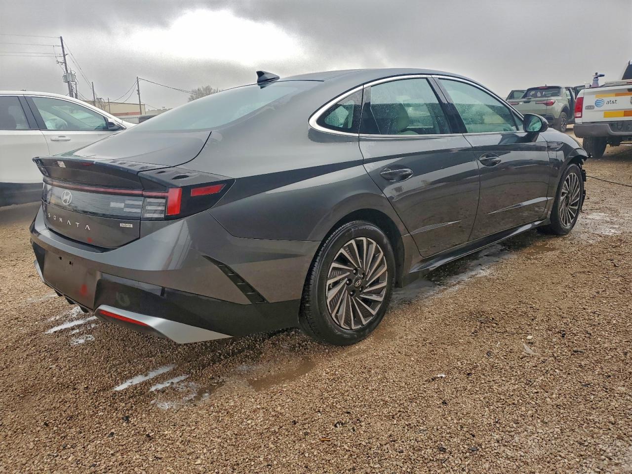 Hyundai SONATA Hybrid Image 12