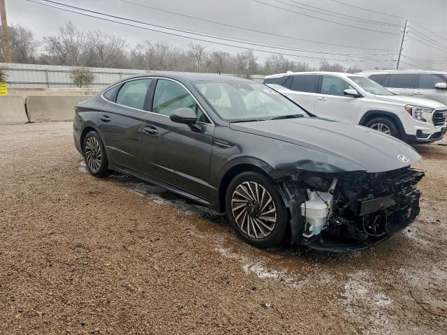 Hyundai SONATA Hybrid Image 10