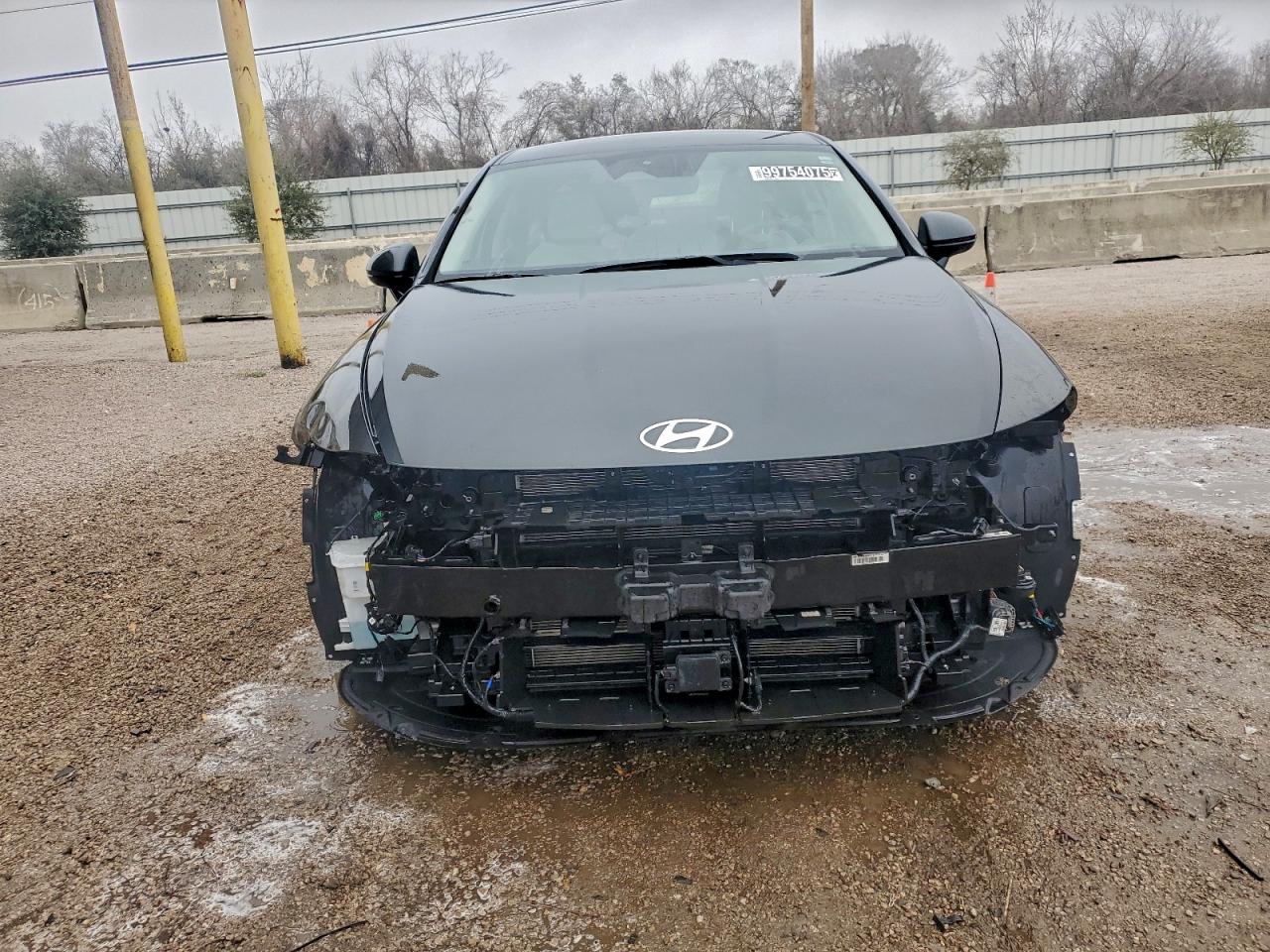 Hyundai SONATA Hybrid Image 4