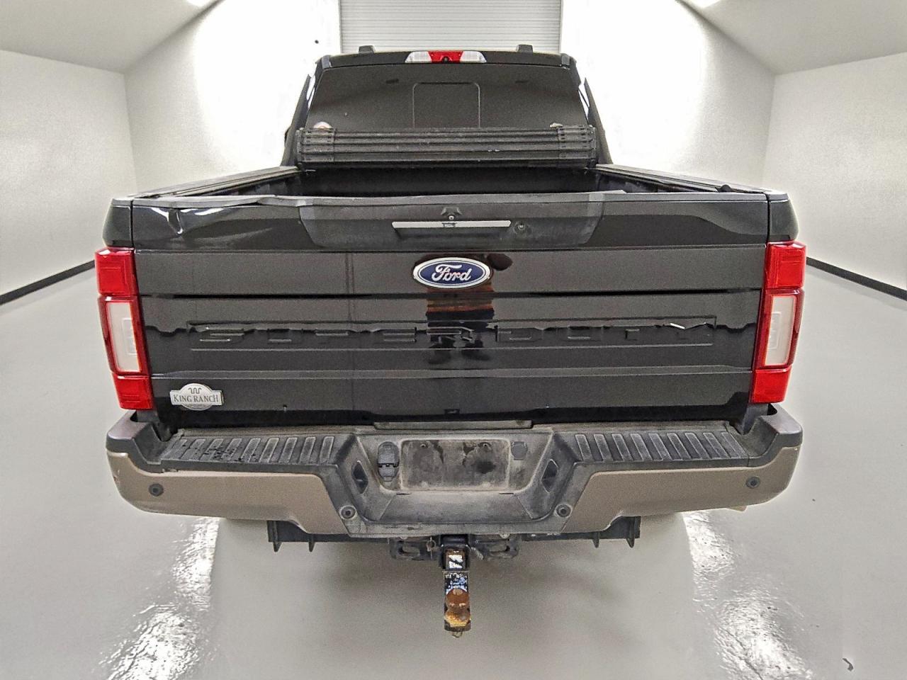 Ford F-250 Super Duty Image 4