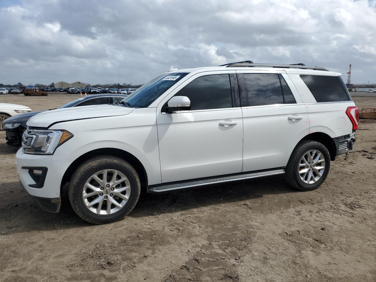 Ford Expedition Xlt Image 1