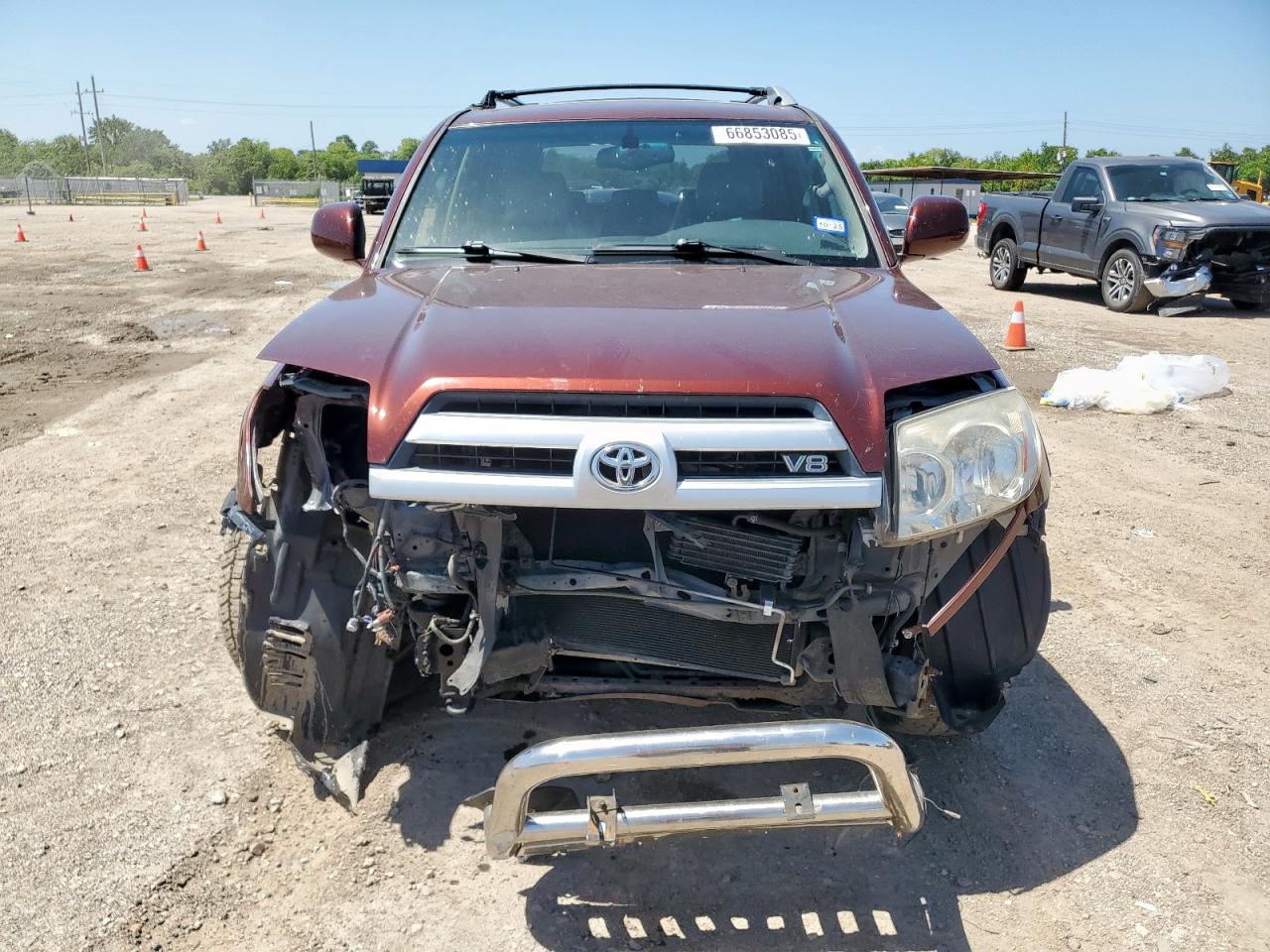 Toyota 4Runner Limited Image 2