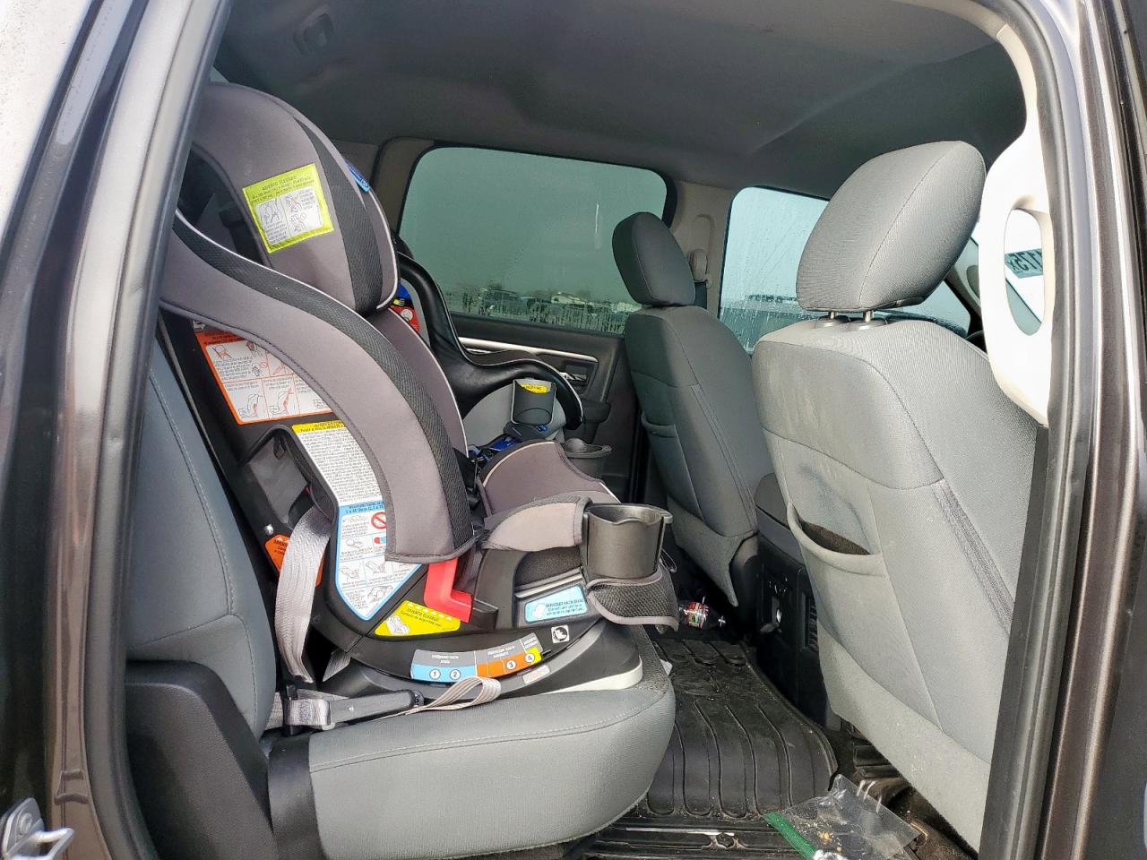 Ram 1500 Slt Image 3