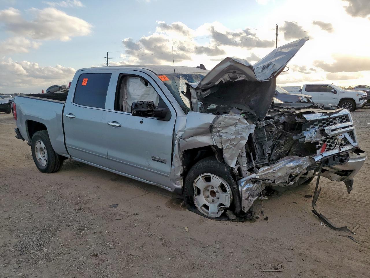 Chevrolet Silverado C1500 Ltz Image 3
