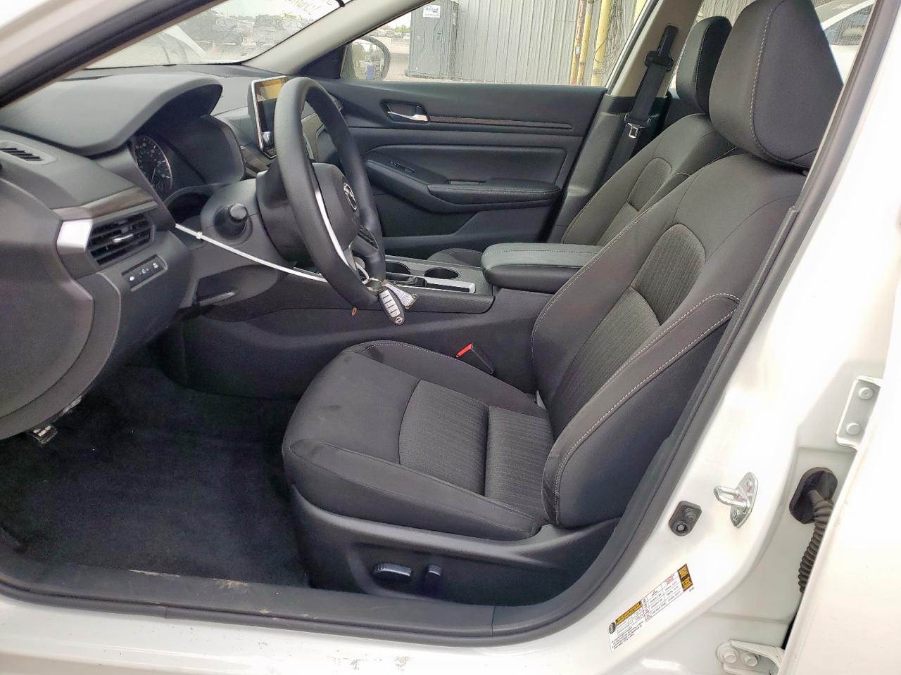 Nissan Altima Sv Image 5