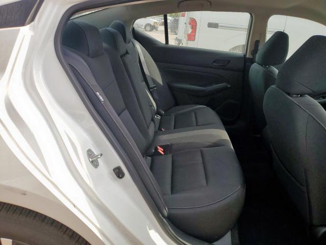 Nissan Altima Sv Image 11
