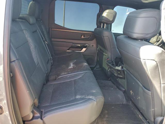 Toyota Tundra Crewmax Limited Image 8