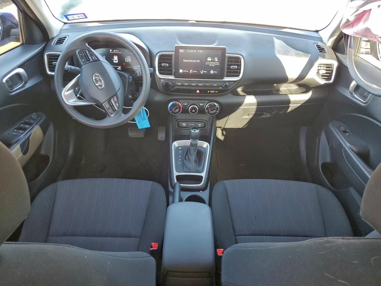 Hyundai VENUE Se Image 12