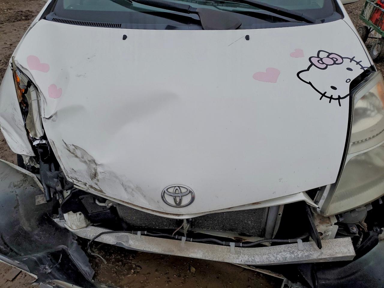 Toyota Prius Image 10