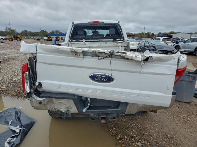 Ford F-250 Super Duty Image 8