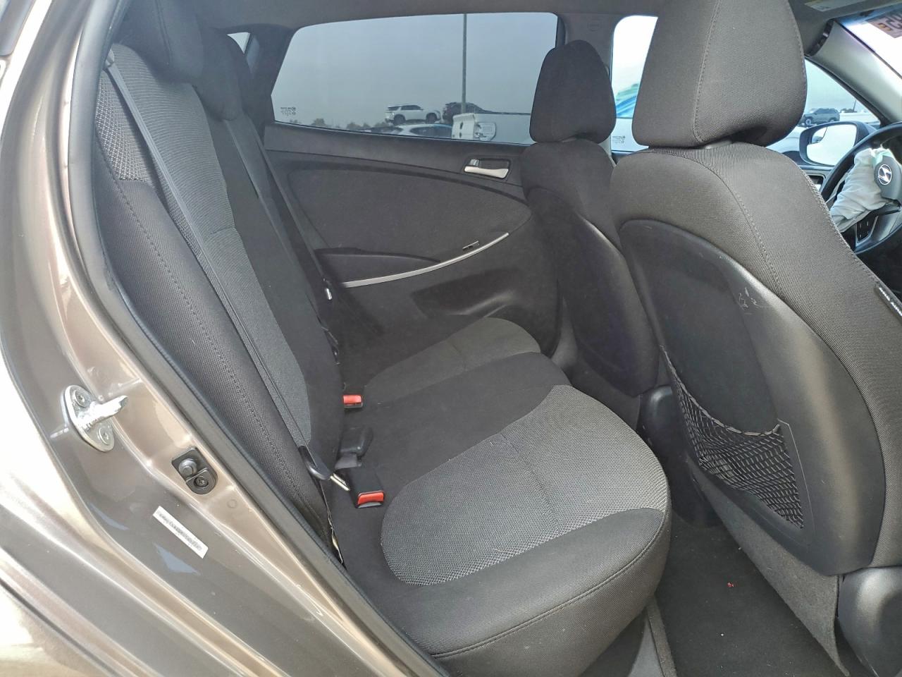 Hyundai ACCENT Gls Image 8