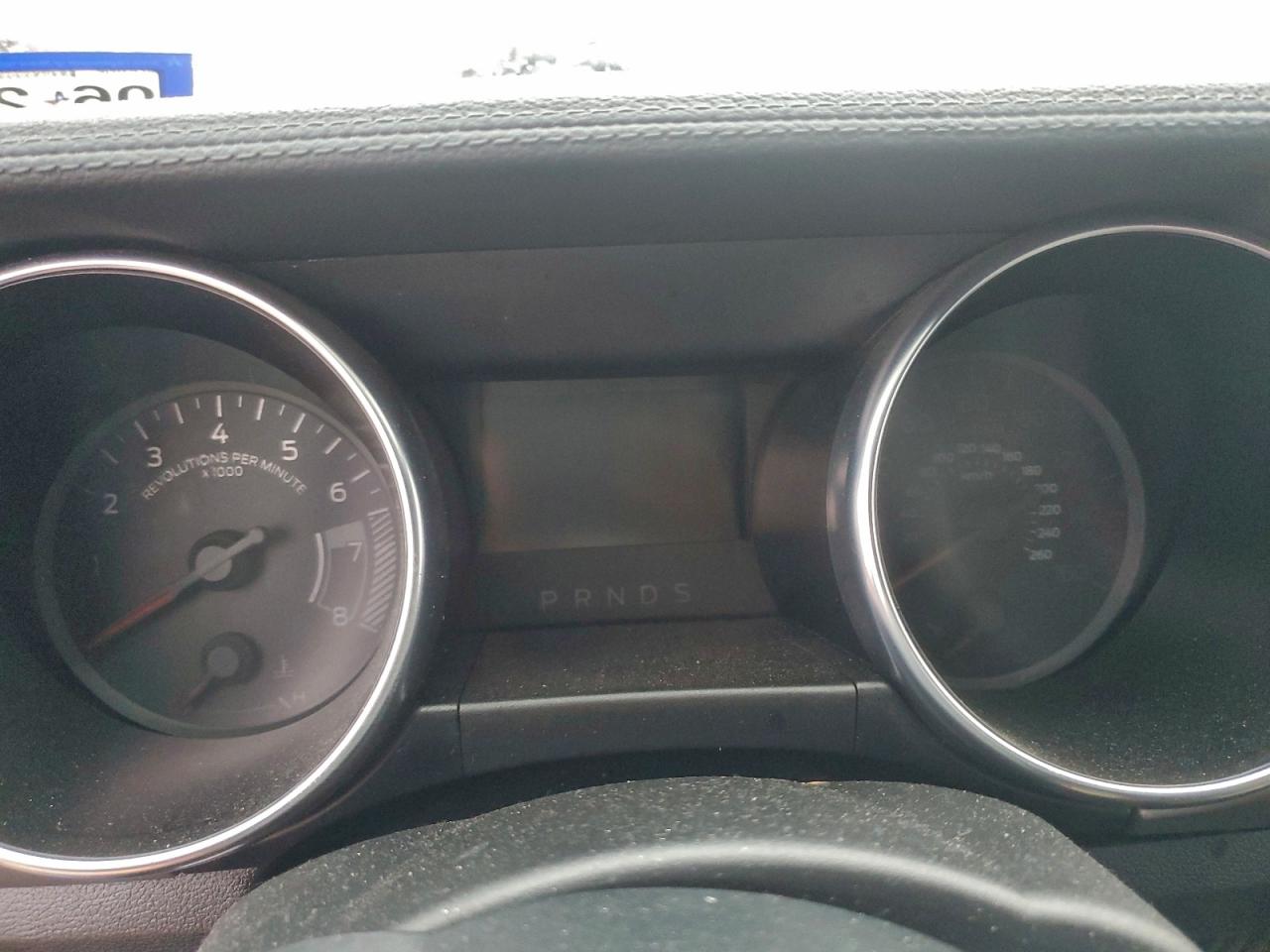 Ford Mustang Image 8