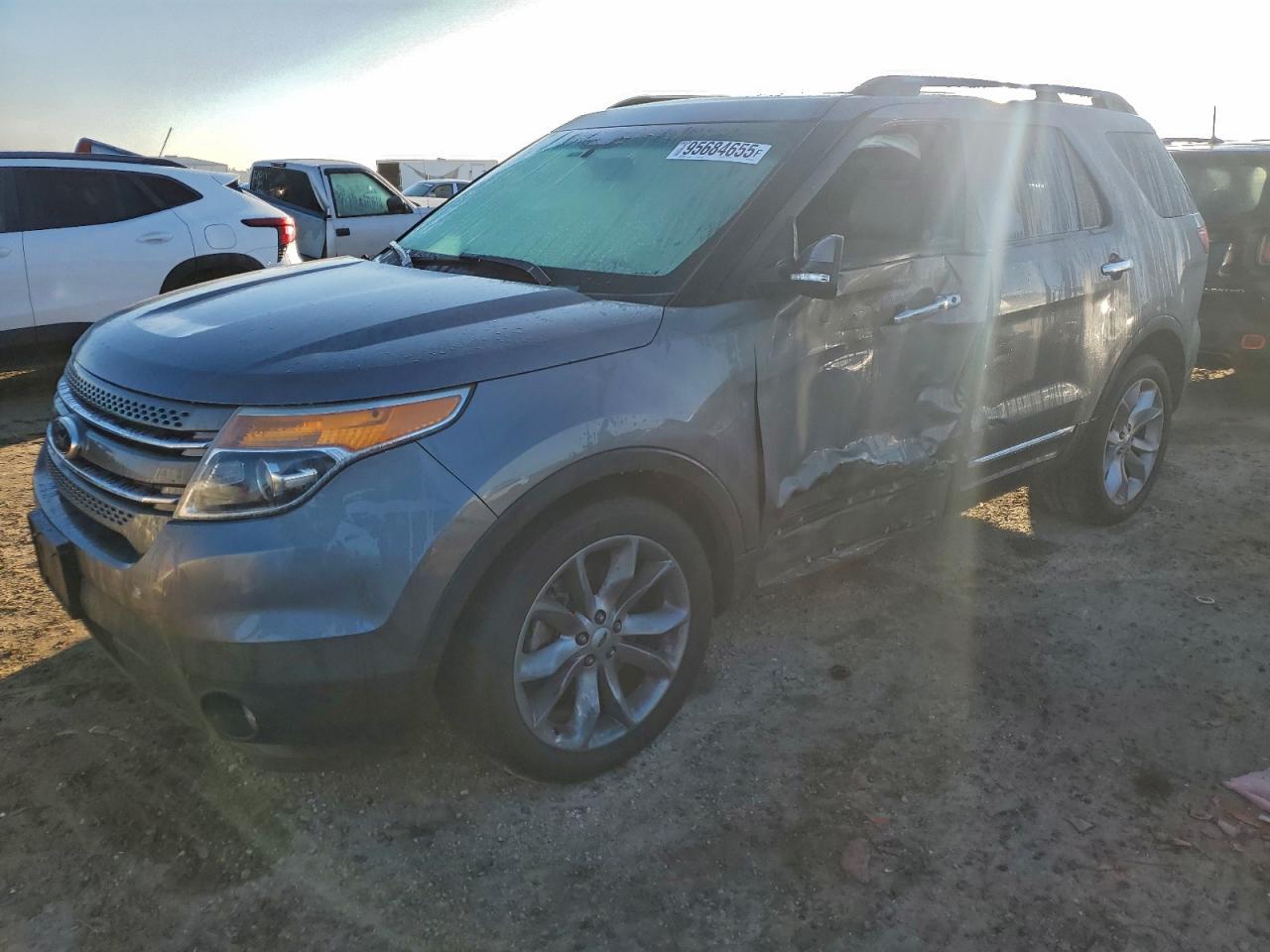 Ford Explorer Limited Image 1