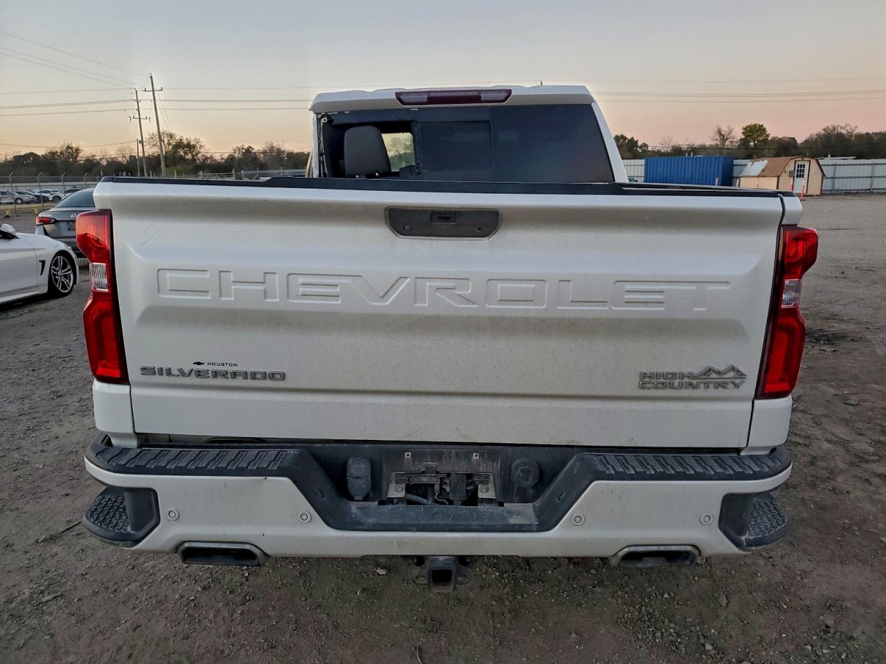 Chevrolet Silverado K1500 High Country Image 8