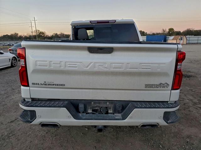 Chevrolet Silverado K1500 High Country Image 8