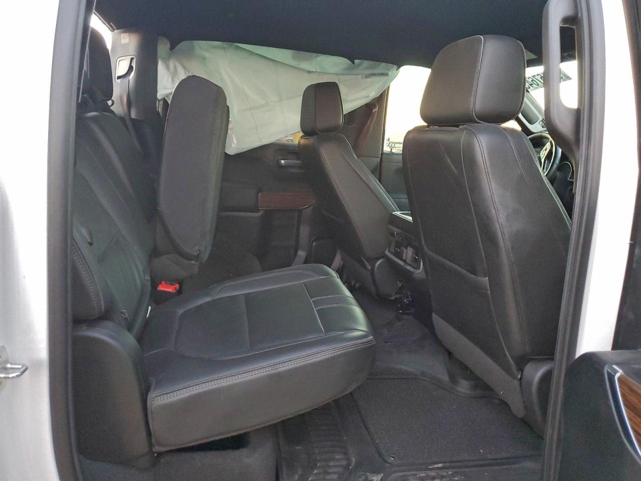 Chevrolet Silverado K1500 High Country Image 9