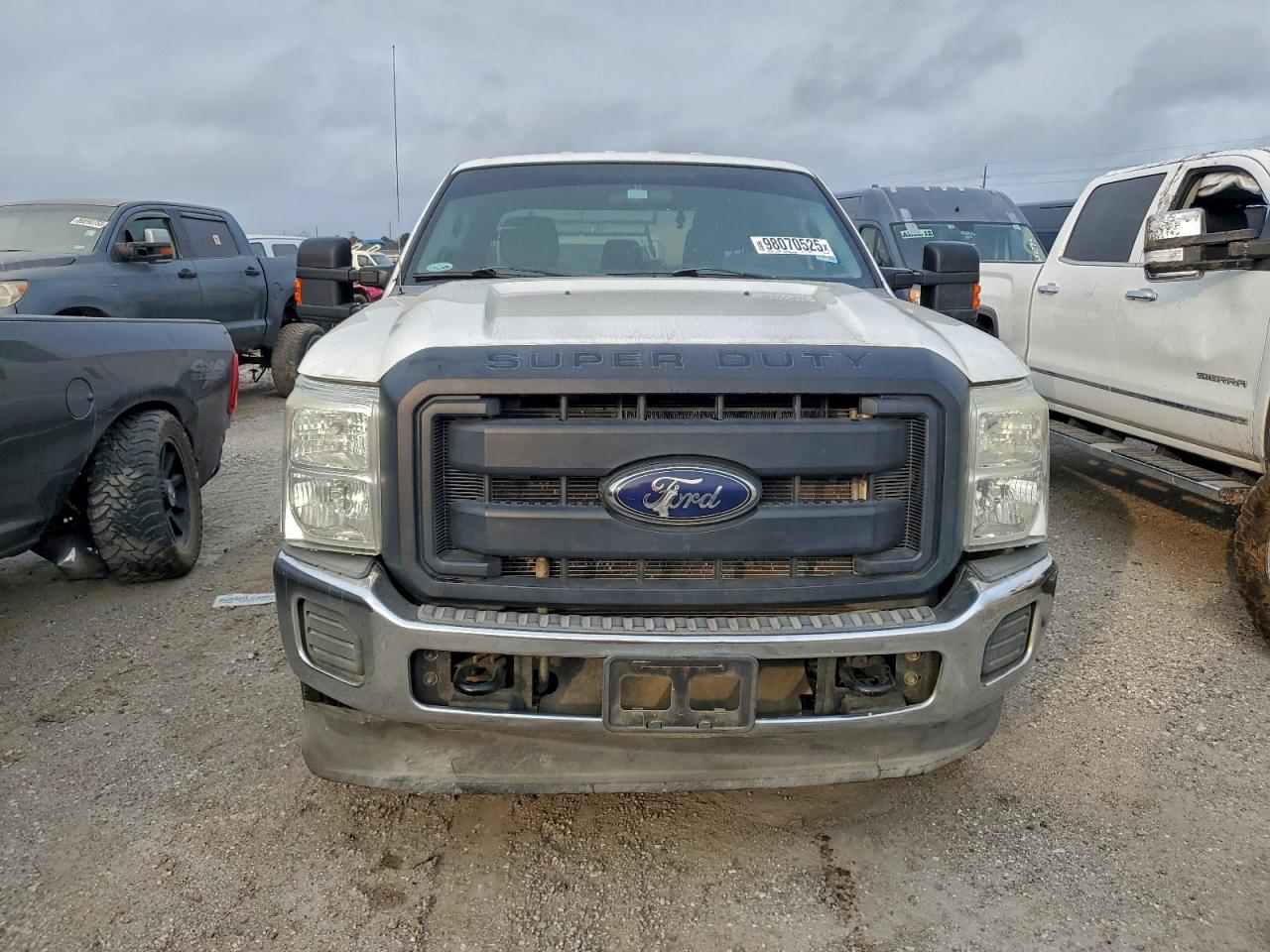 Ford F-250 Super Duty Image 2
