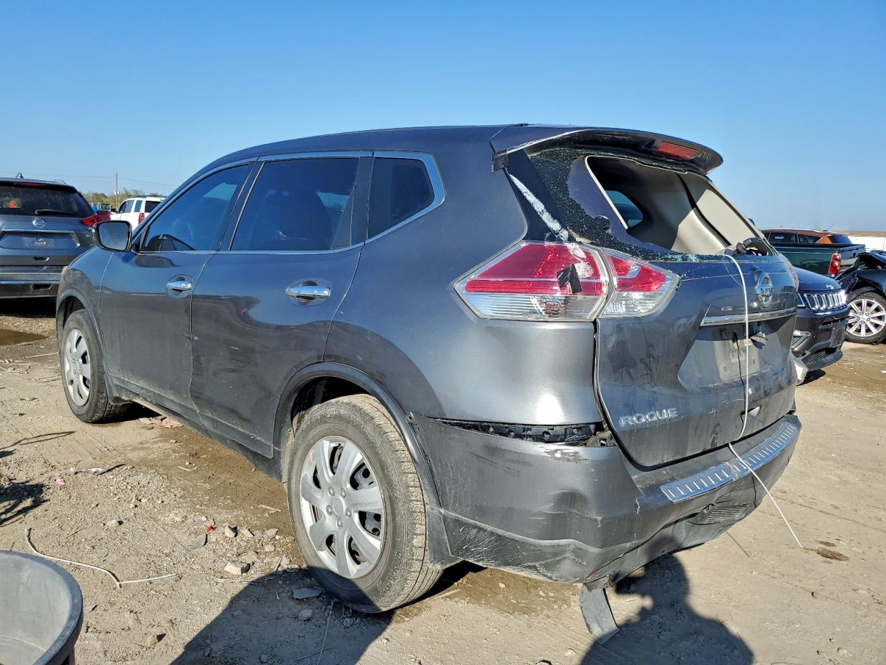 Nissan Rogue S Image 8